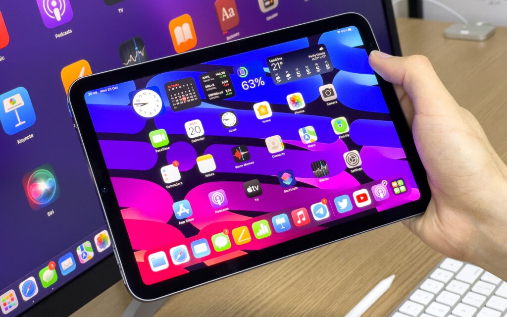 iPad Pro OLED Display